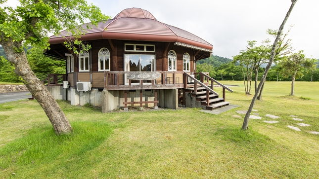 冷暖房・トイレ完備★きのこの館★でプチキャンプ体験♪