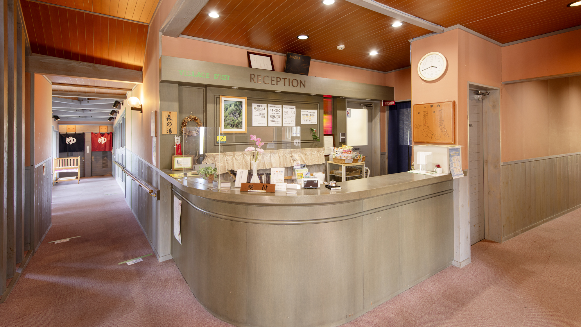 *【森の交流館受付】パターゴルフやグラウンドゴルフのレンタルもこちらで行っております。