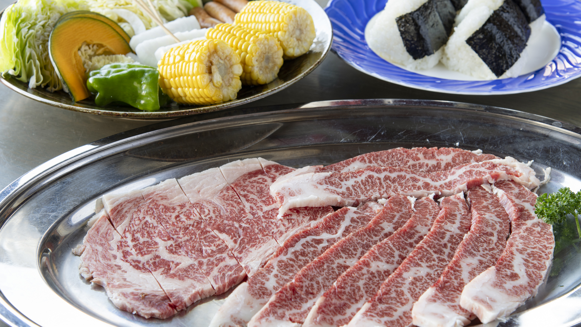 *【お子様セット一例】国産牛（100g） / ウインナー / 焼野菜 / おにぎりとボリューム満点！