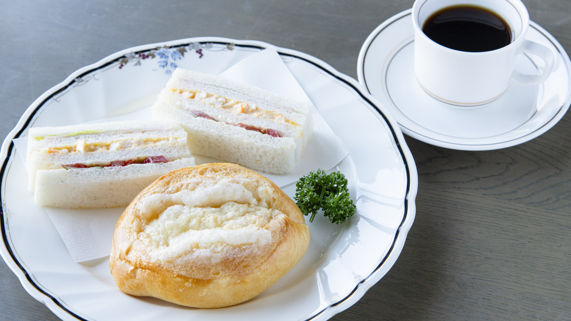*【朝食一例】コテージのお客様はお部屋で、森の館のお客様はレストランにてご用意いたします。