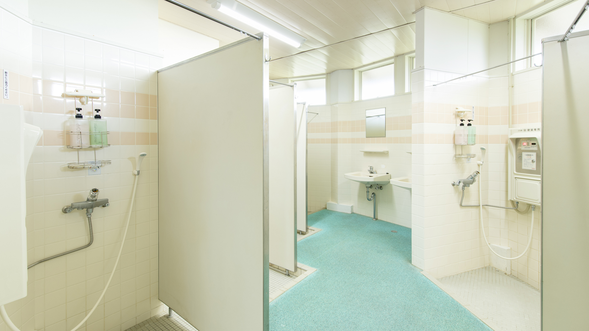 *【コインシャワー】5分300円でご利用可★4月下旬～10月末までは24時間利用可能♪洗濯機もござい