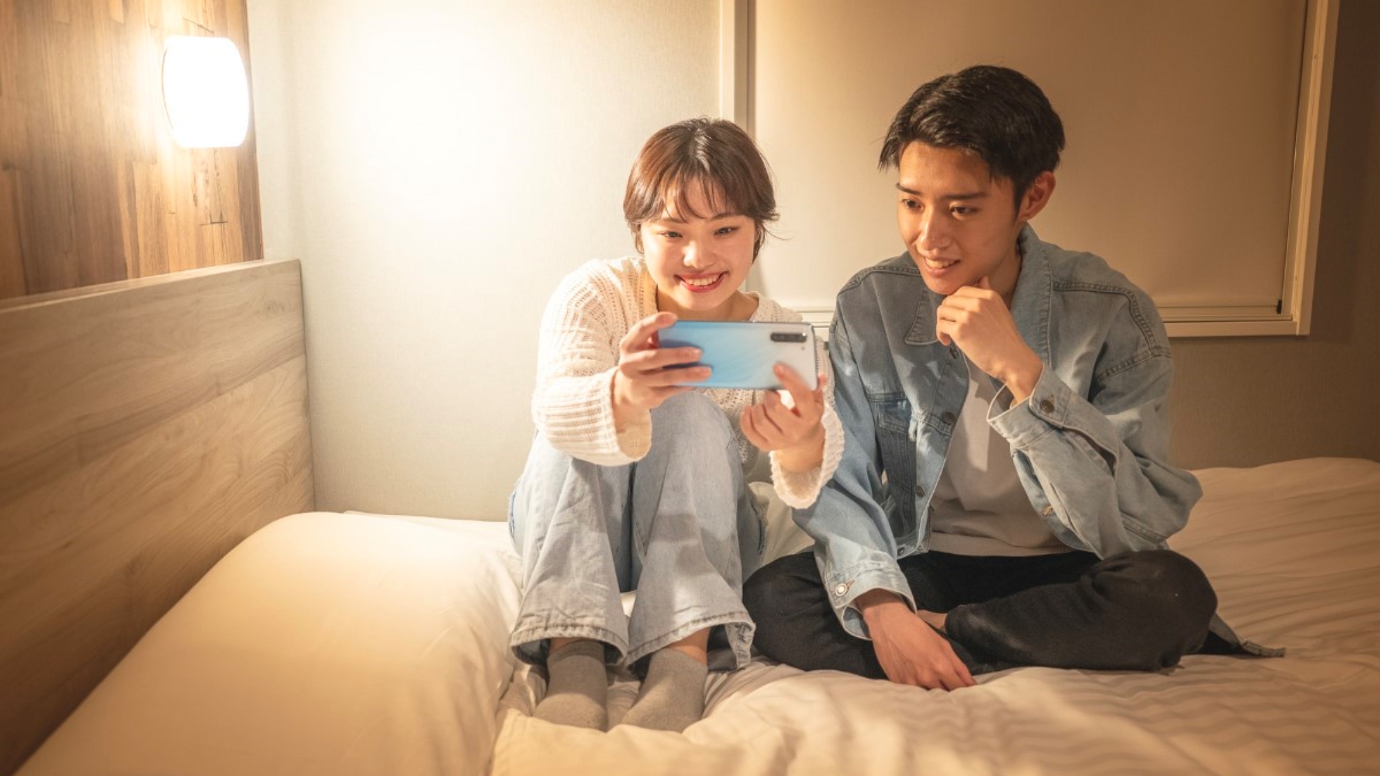 【ホテルでの一日】お部屋でふたり時間！