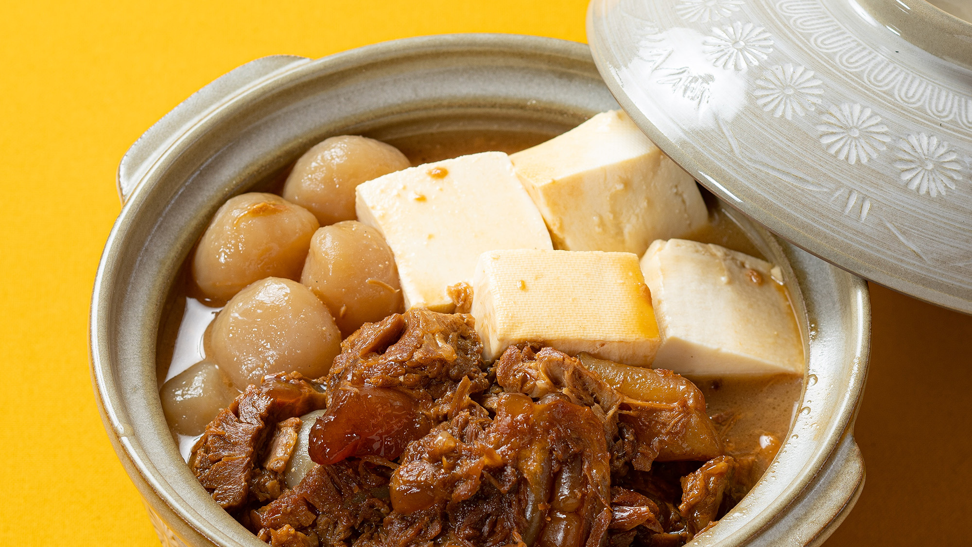 都城おでん　地元都城で親しまれているおでん。軟骨とおやし(大豆を使ったもやし)入り。