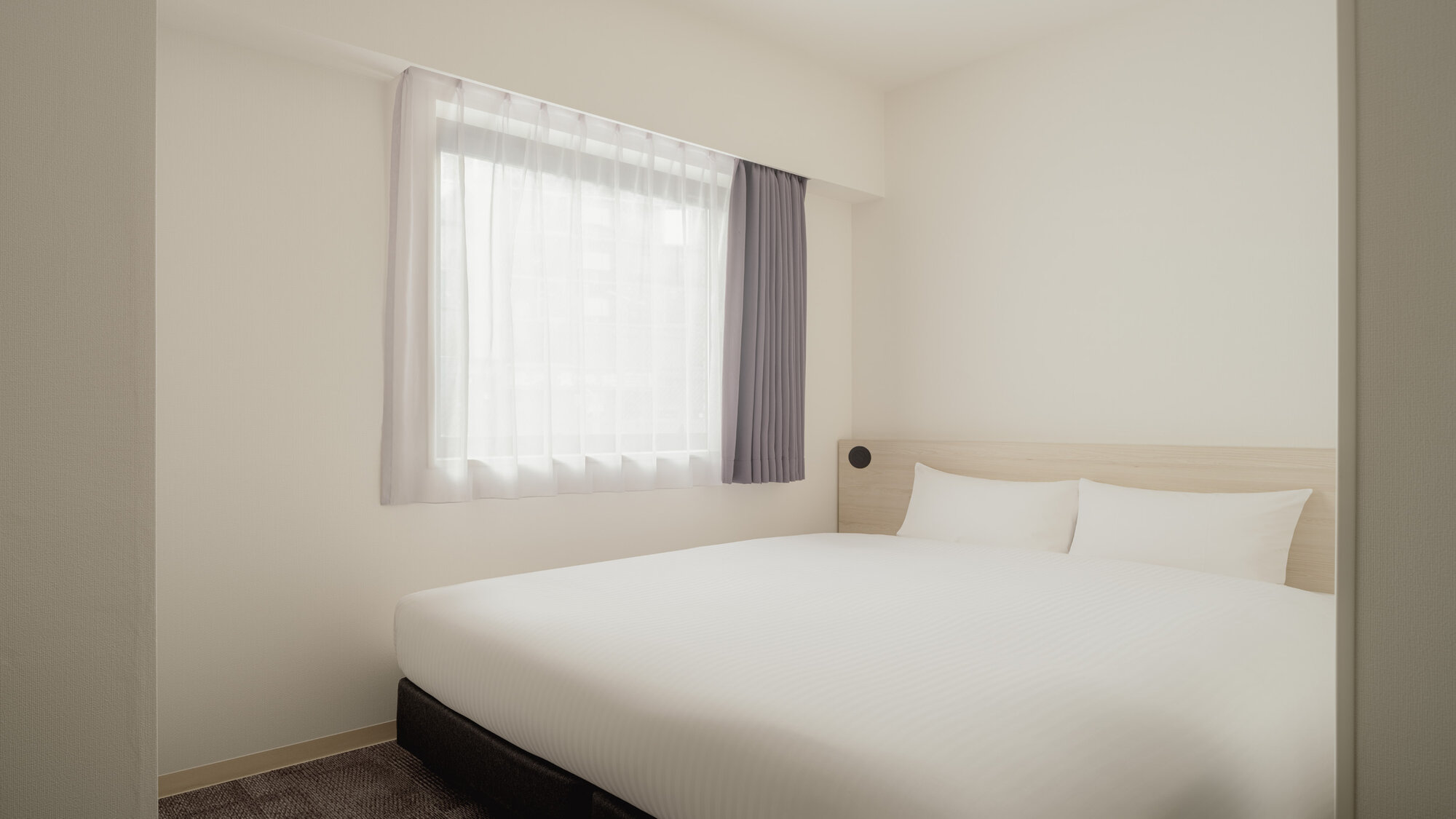 【禁煙】ユニバーサルクイーン（15平米）