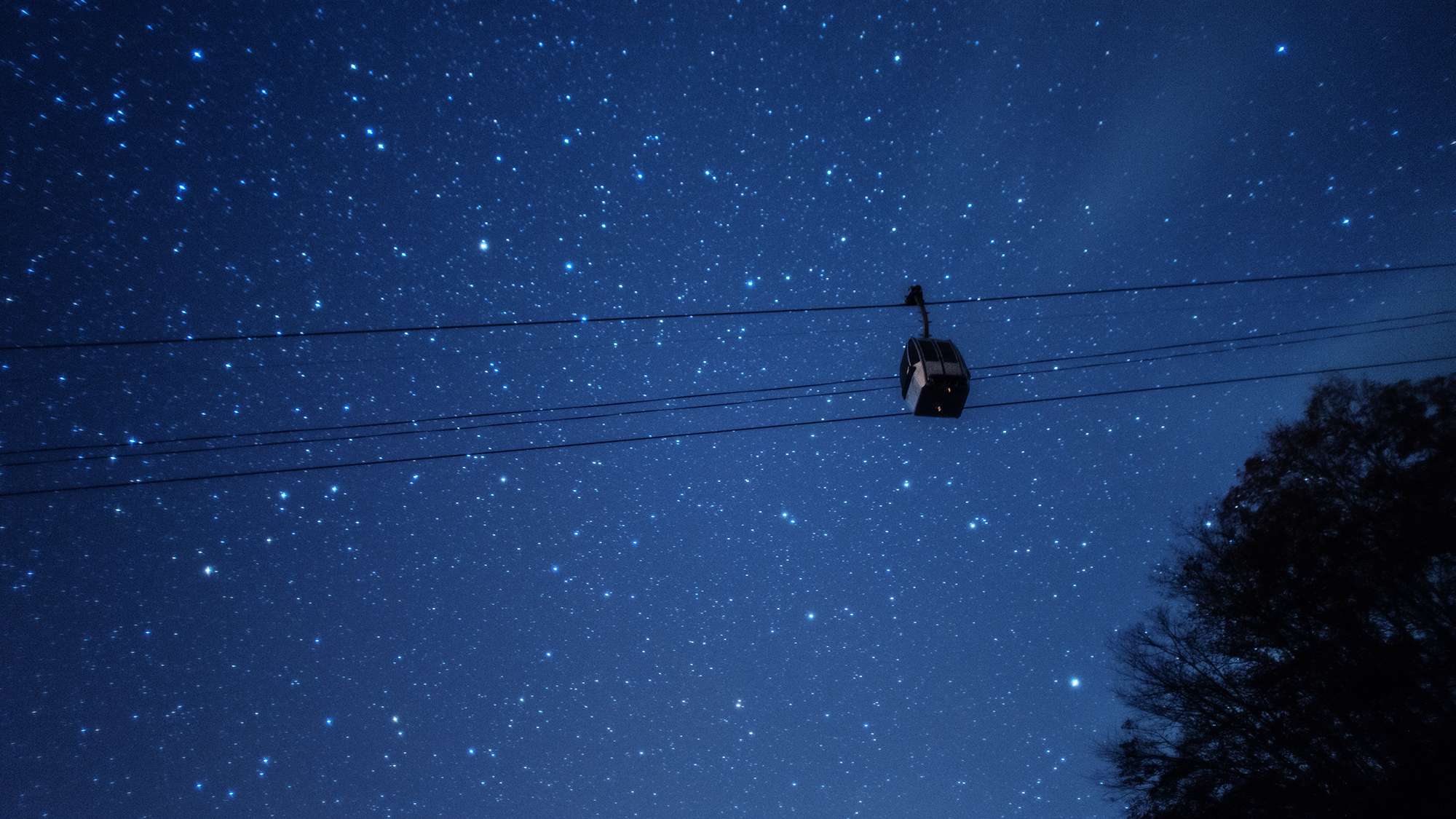 【天空の楽園 ナイトツアー】ゴンドラに乗って、満天の星空へ