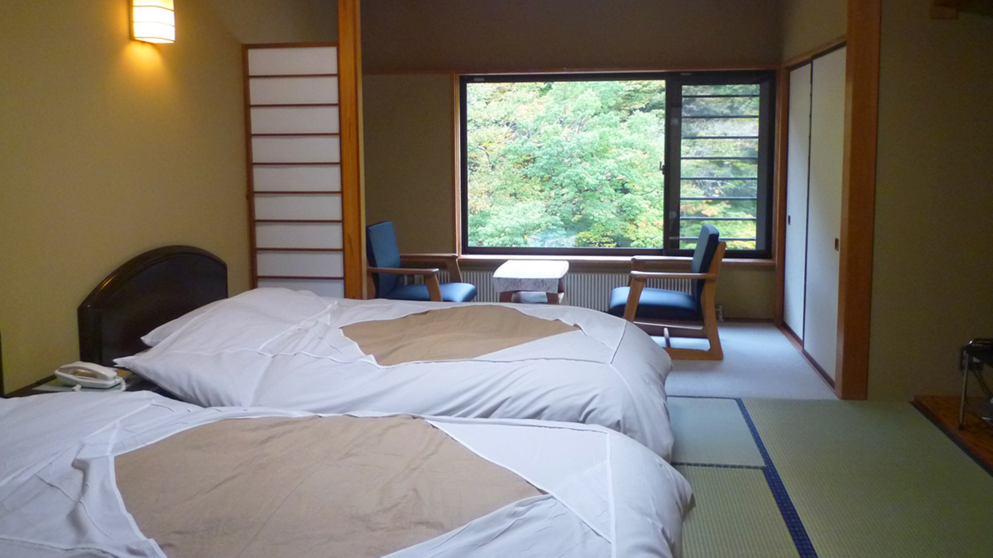 *和室ツイン(トイレ付)