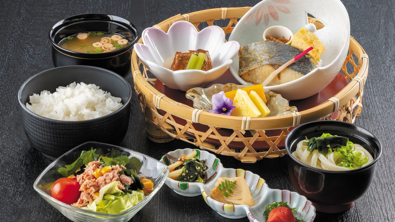 【楽天月末セール】讃岐うどんやしょうゆ豆など香川の郷土料理！讃岐の朝ごはん堪能しまいよ！【朝食付】