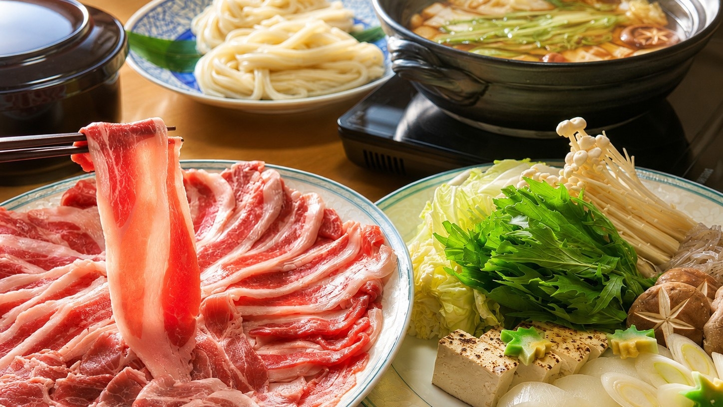 ★夕食はお部屋で★すきしゃぶ鍋を囲んでゆったり団欒のひとときを【夕朝食付】