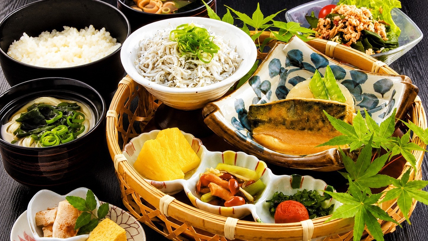漁期限定！この時期、この場所でしか食べられない「幻の釜揚げしらす」朝食！inCAMP365【朝食付】