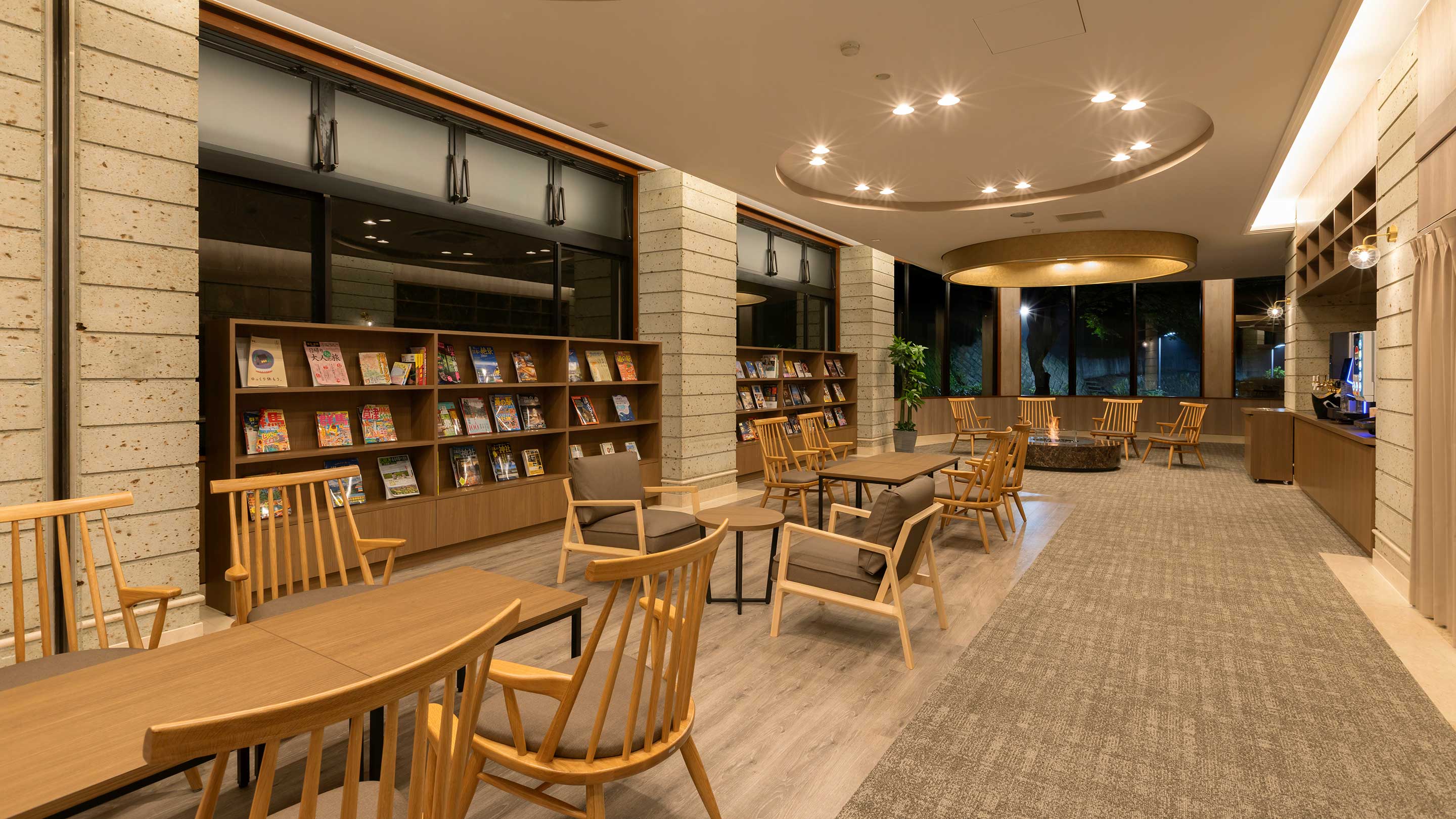 ラウンジイメージ