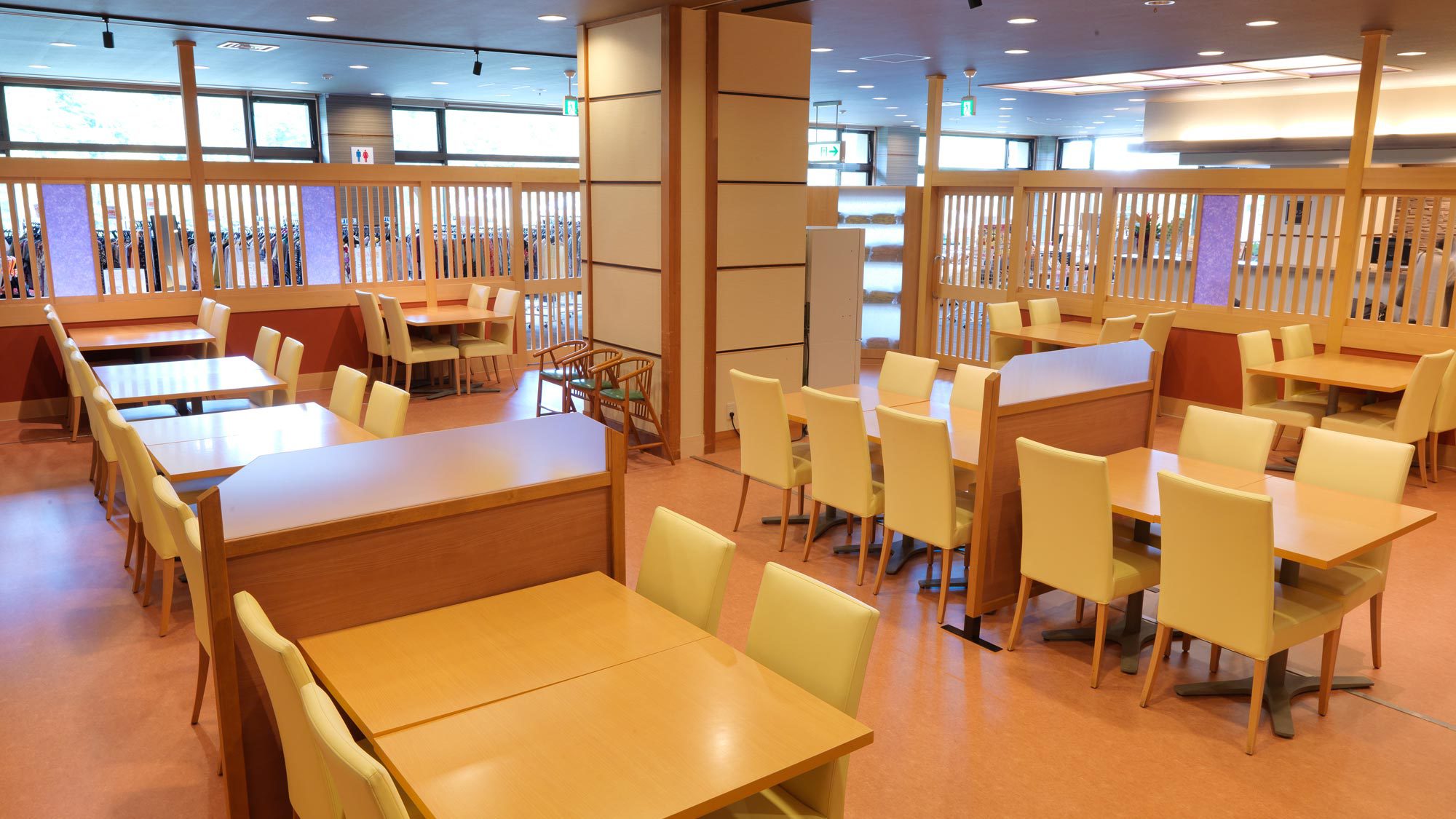 【特定日】【グルメプラン】焼きタラバガニ付 1泊2食 基本バイキングプラン