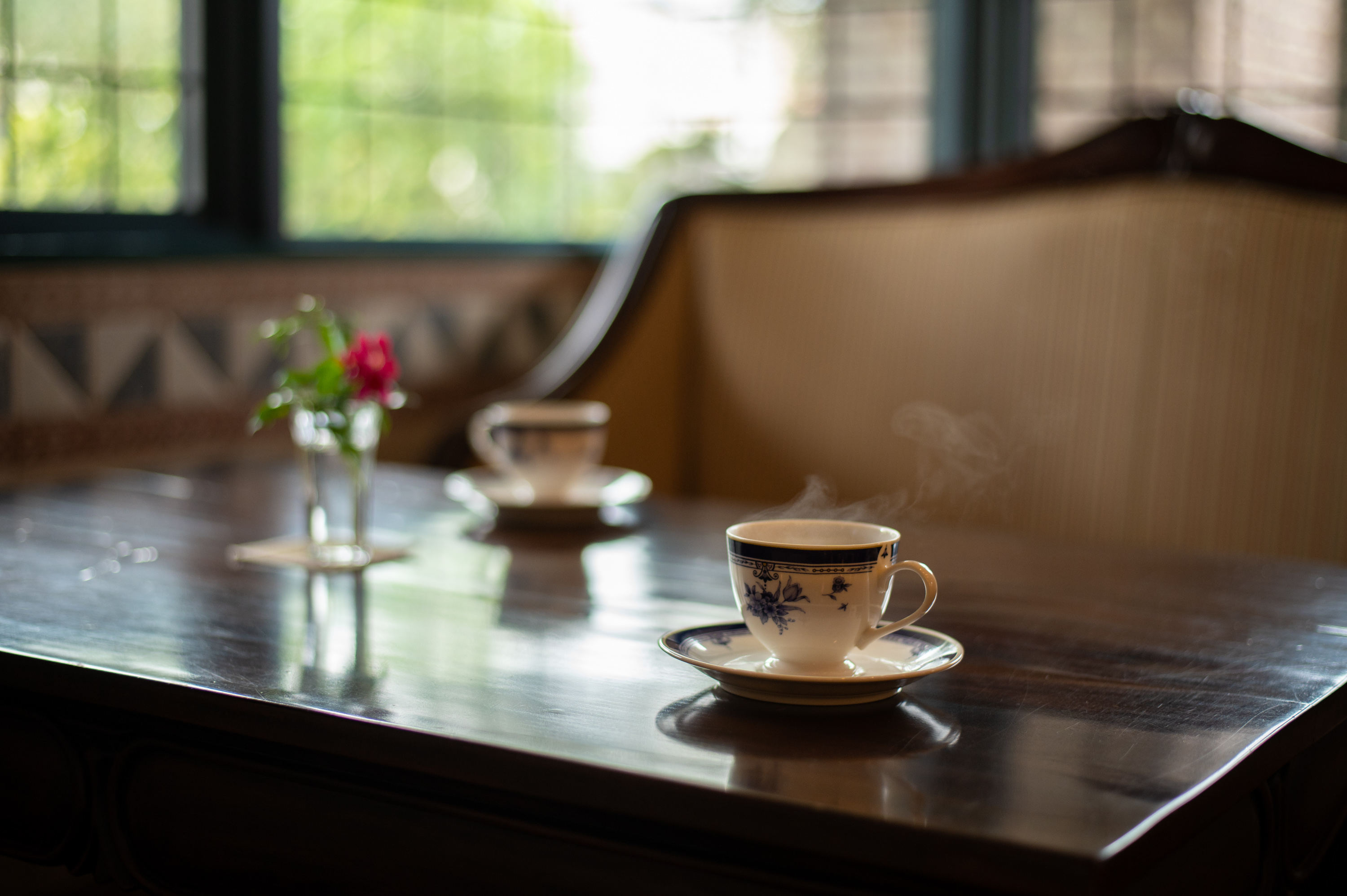 【喫茶コーナー】朝のスタートに、リラックスしたいときに、薫り高い淹れたてコーヒーはいかがですか？