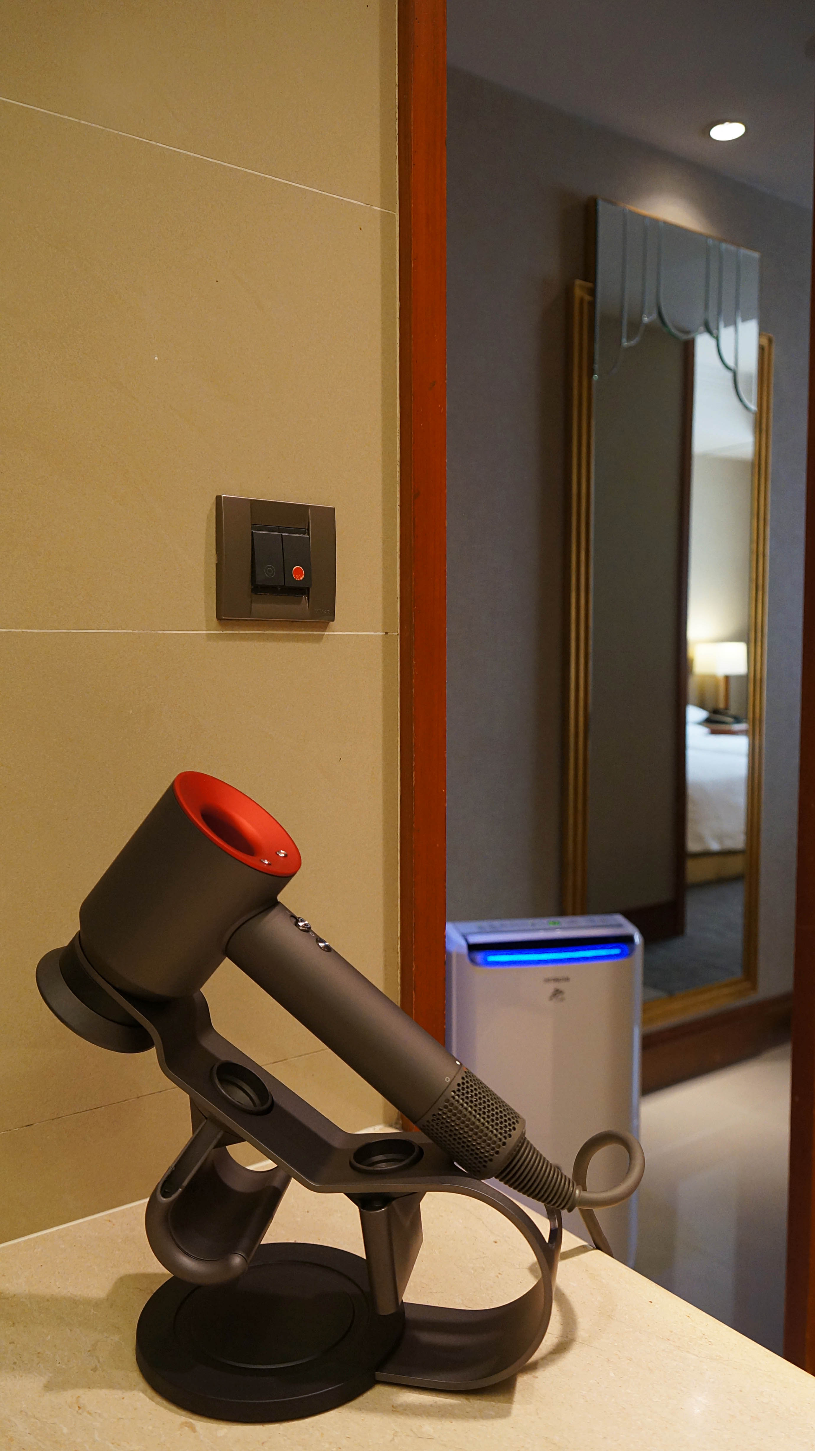 Dyson ドライヤー 