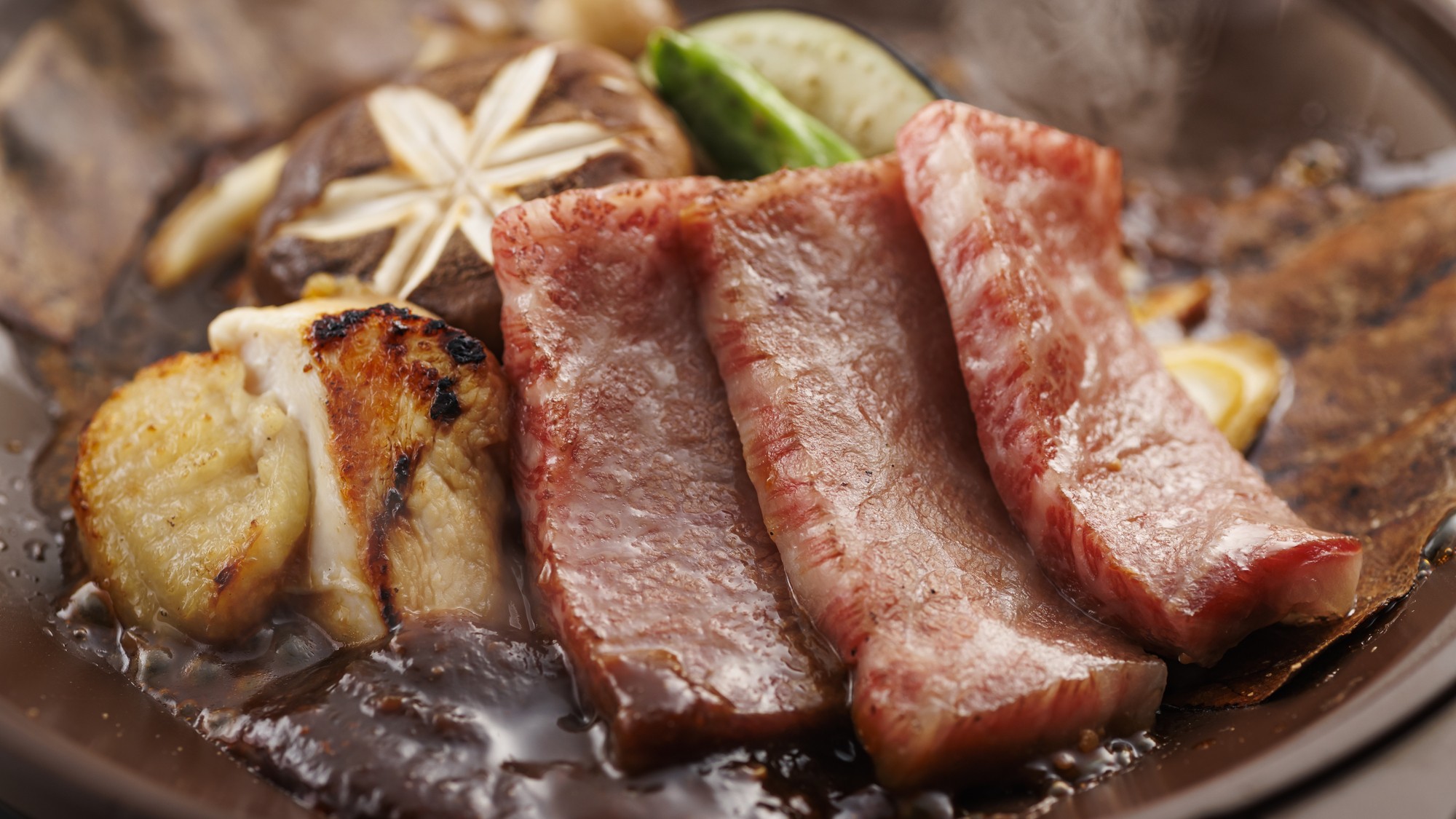 3.1～5.31【特別会席】知多牛と名古屋コーチン　三河朴葉焼き