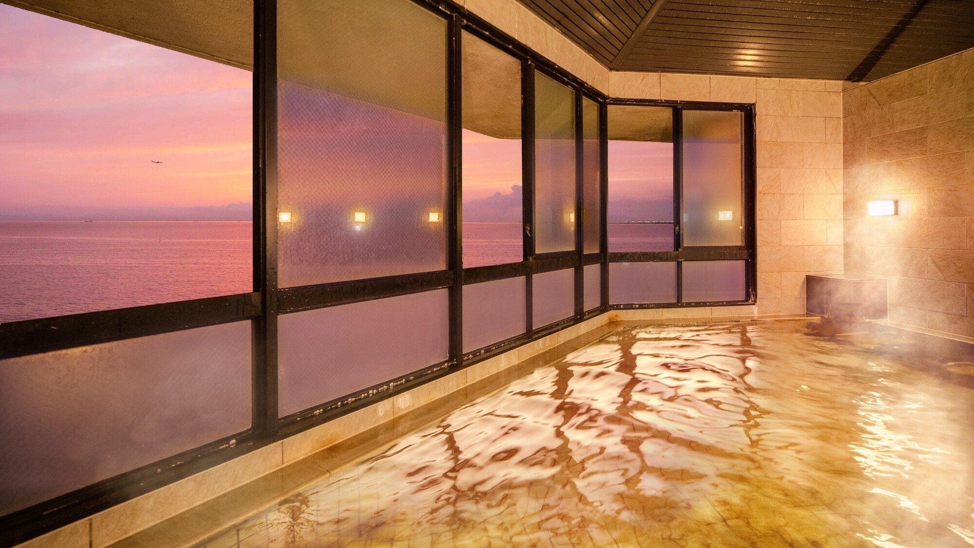 【みはま温泉】神経痛、筋肉痛、関節痛、疲労回復、健康増進などに効きます。