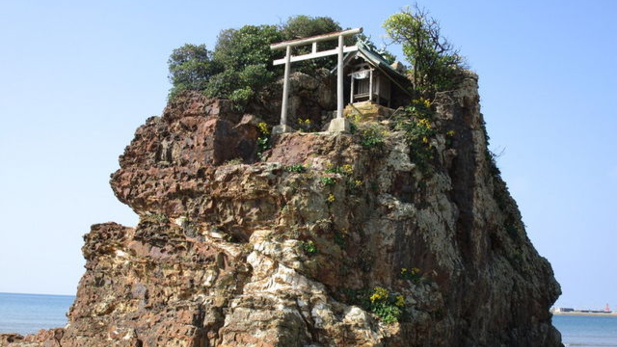 夕日が美しい絶景スポット「稲佐浜海水浴場」
