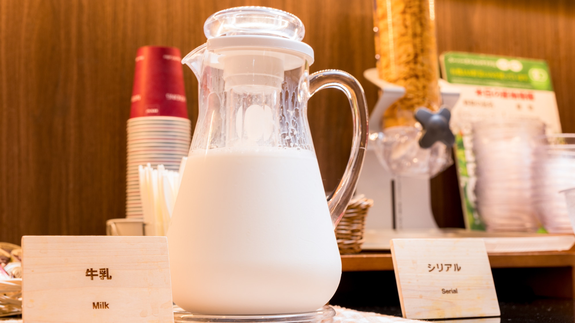 牛乳やヨーグルトもご用意しております♪