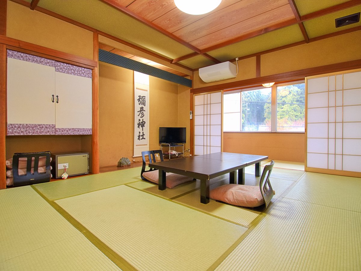 和室10畳のお部屋