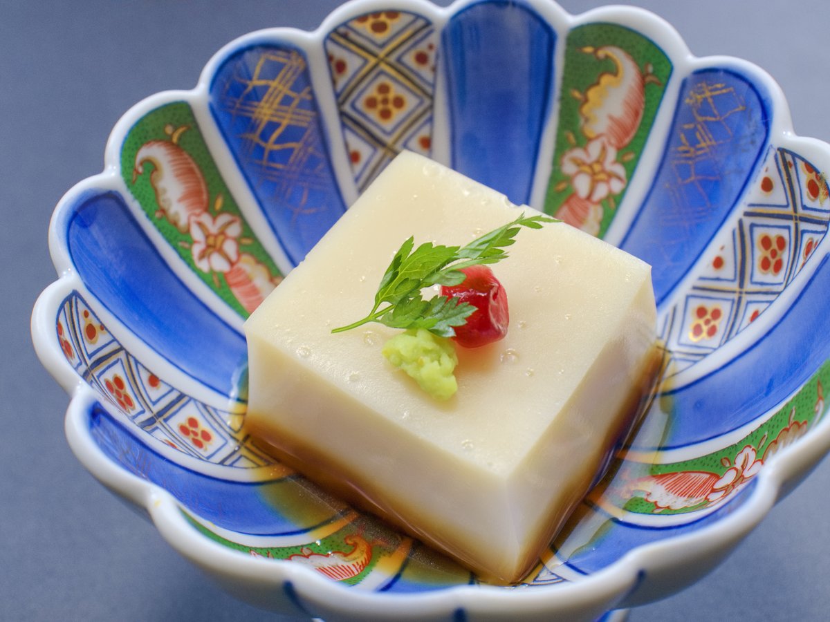 先付（胡麻豆腐）【お食事一例】