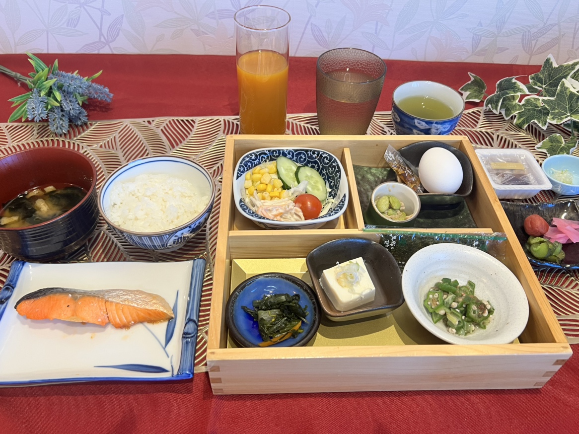 朝食一例
