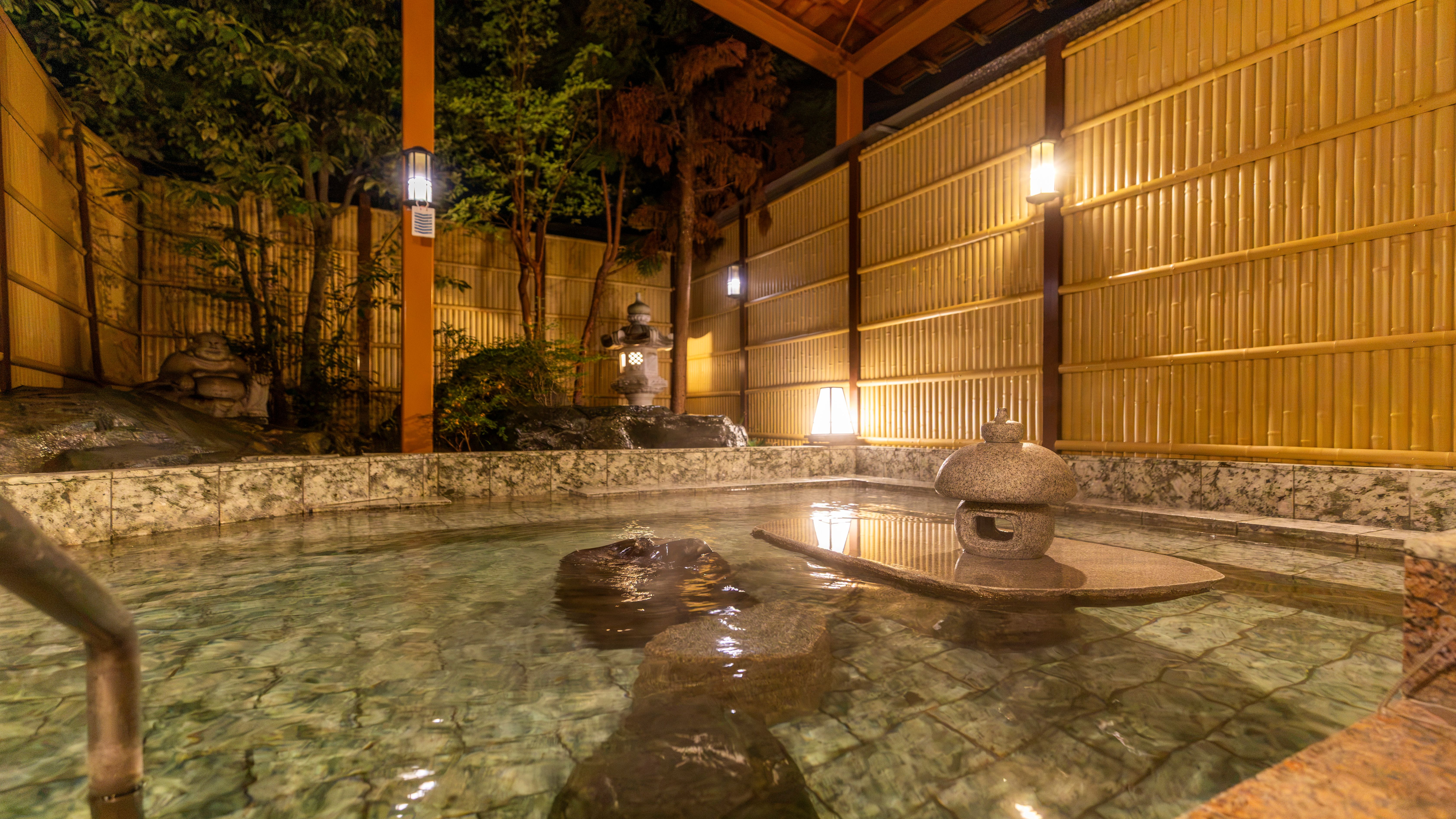 弘法の湯 本店 露天風呂 男湯