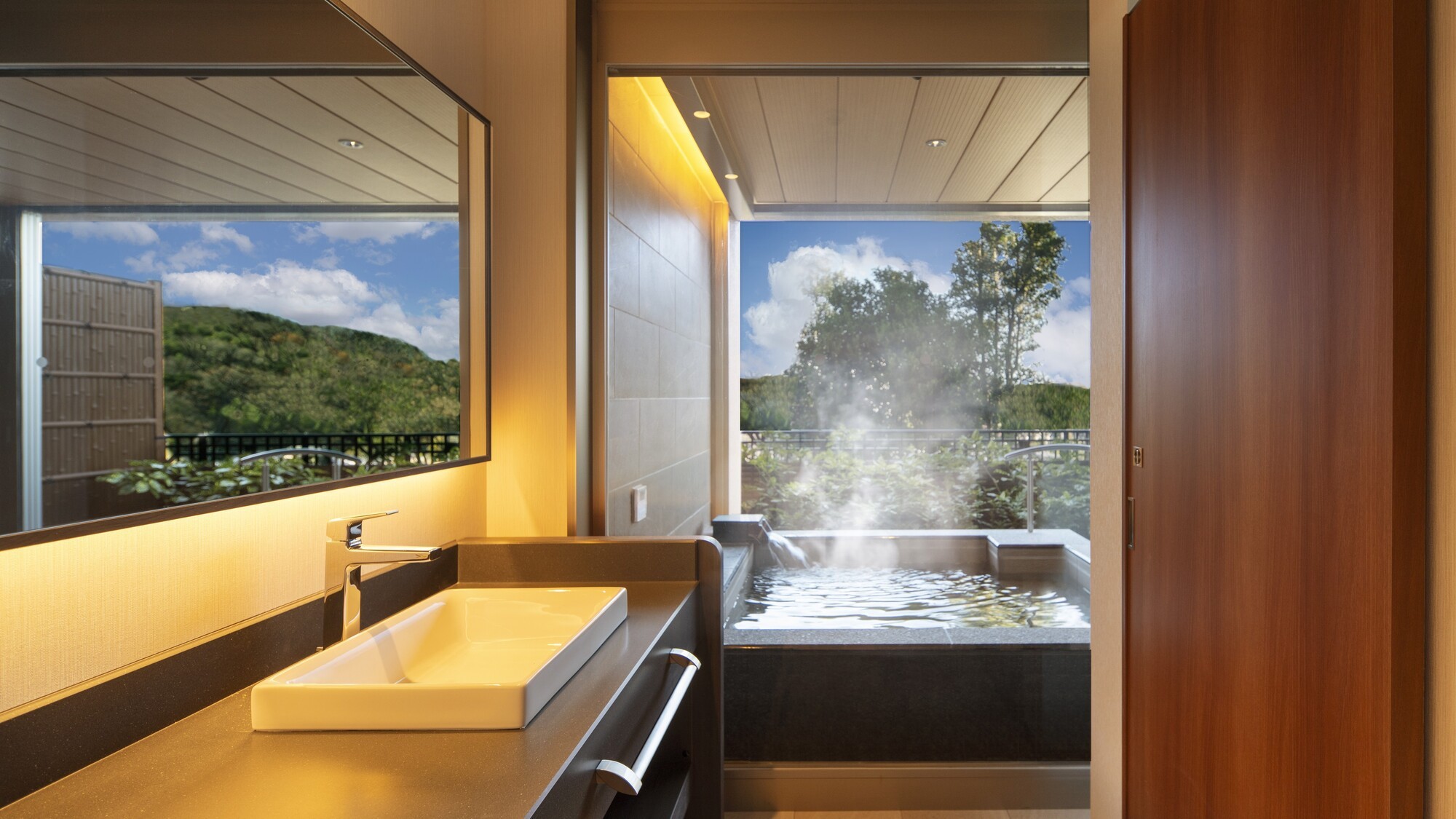 【温泉露天風呂付き】プレミアムツイン