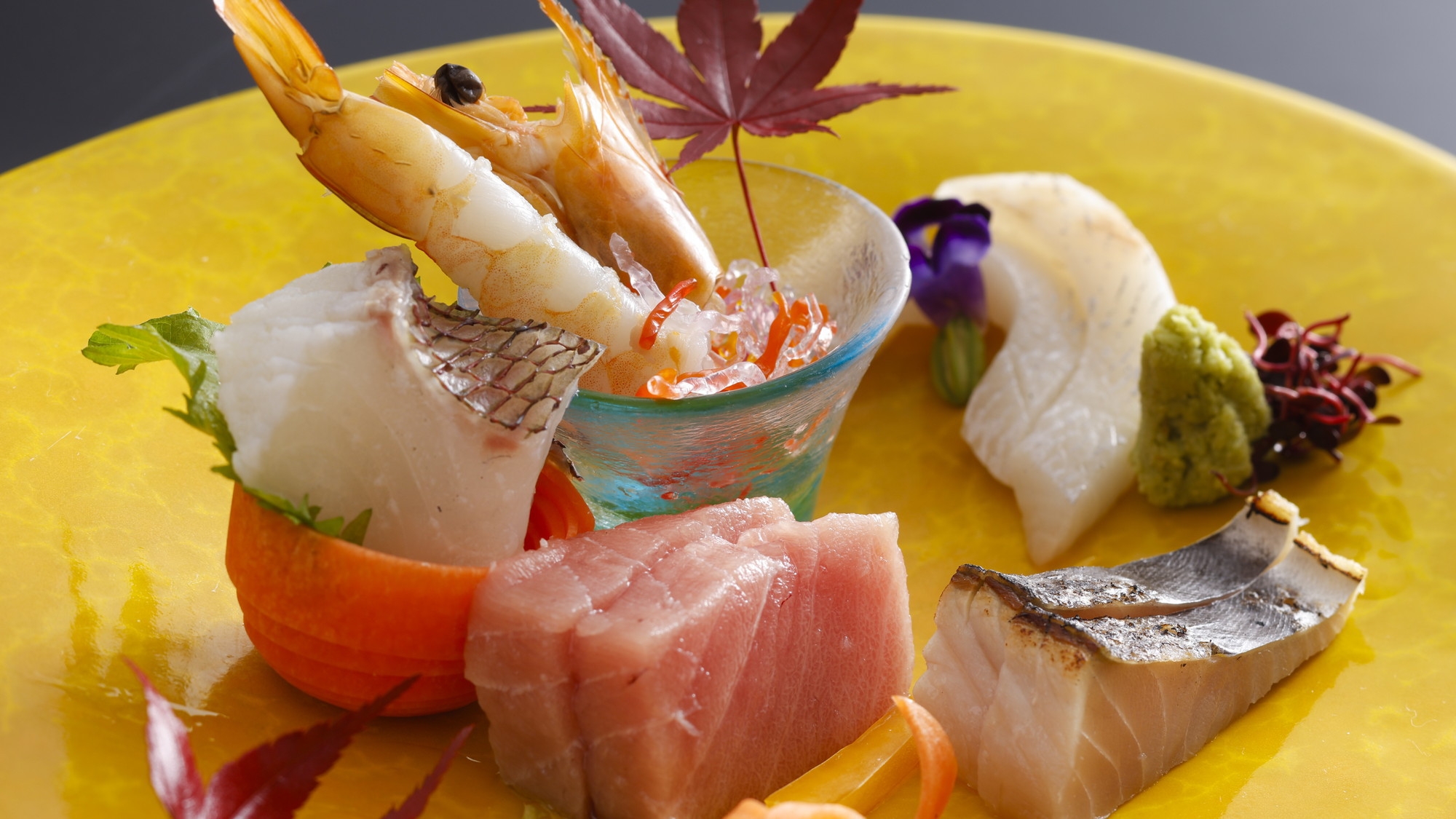 【特別会席】料理長イチオシ！ 伊勢海老＆鮑＆松阪牛の饗宴 ３大食材を味わう会席