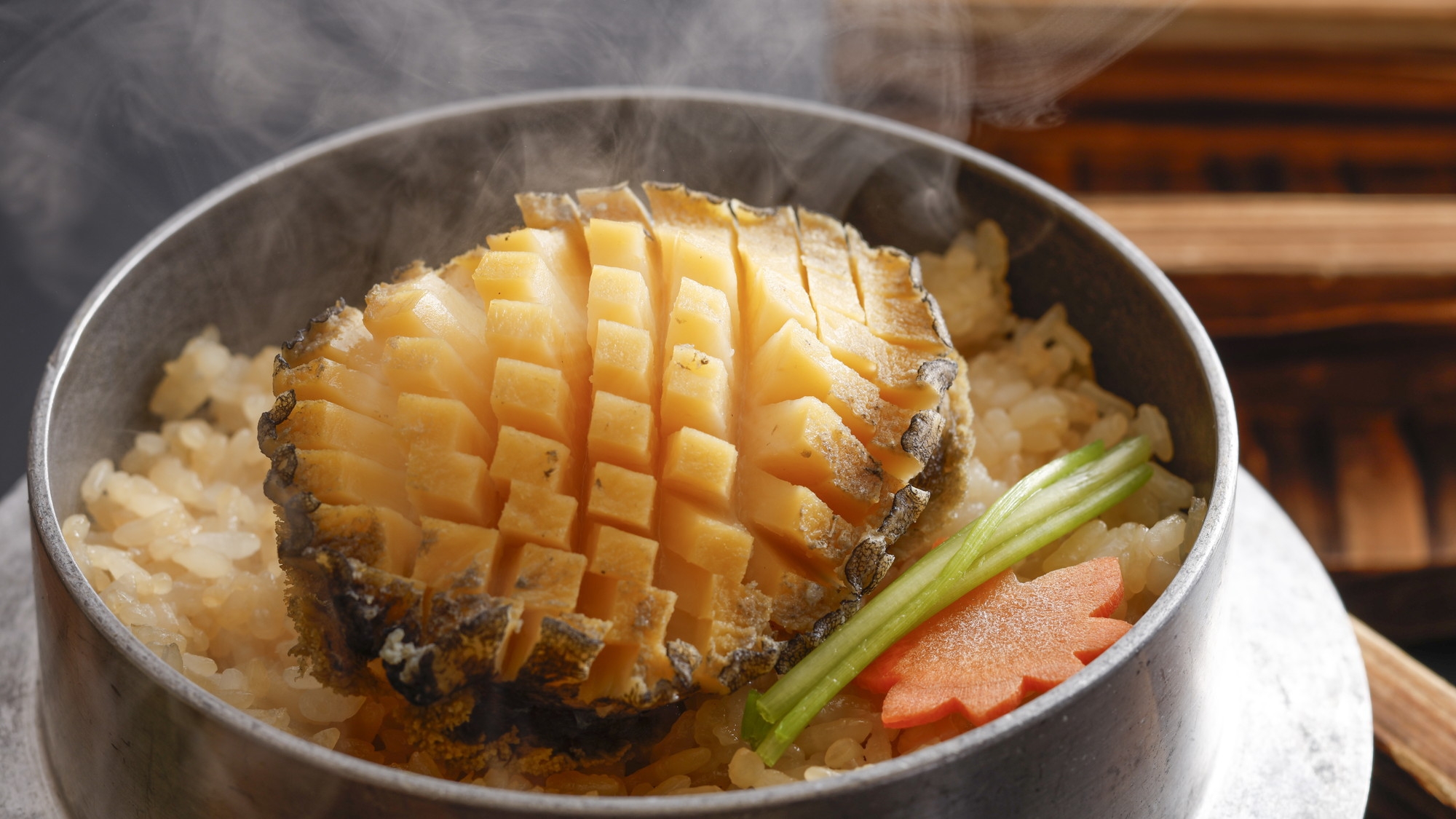 【特別会席】料理長イチオシ！ 伊勢海老＆鮑＆松阪牛の饗宴 ３大食材を味わう会席