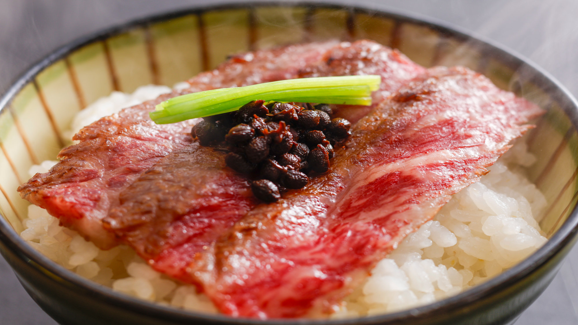 【特別会席】夏(2026年6月～8月)食事 山椒香る松阪牛タタキご飯