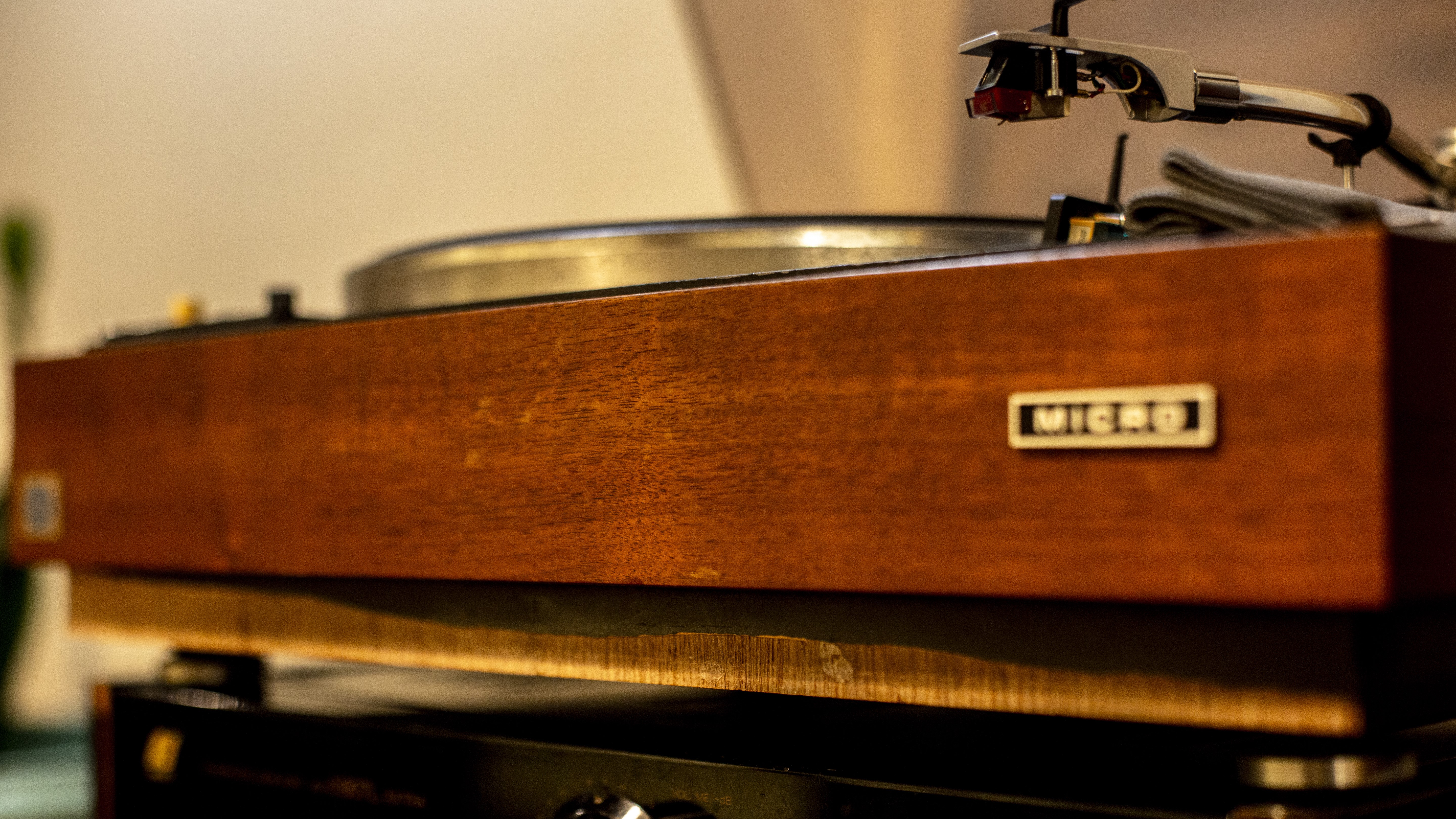 【オーディオ】主人がこだわりをもつ本館のオーディオ。