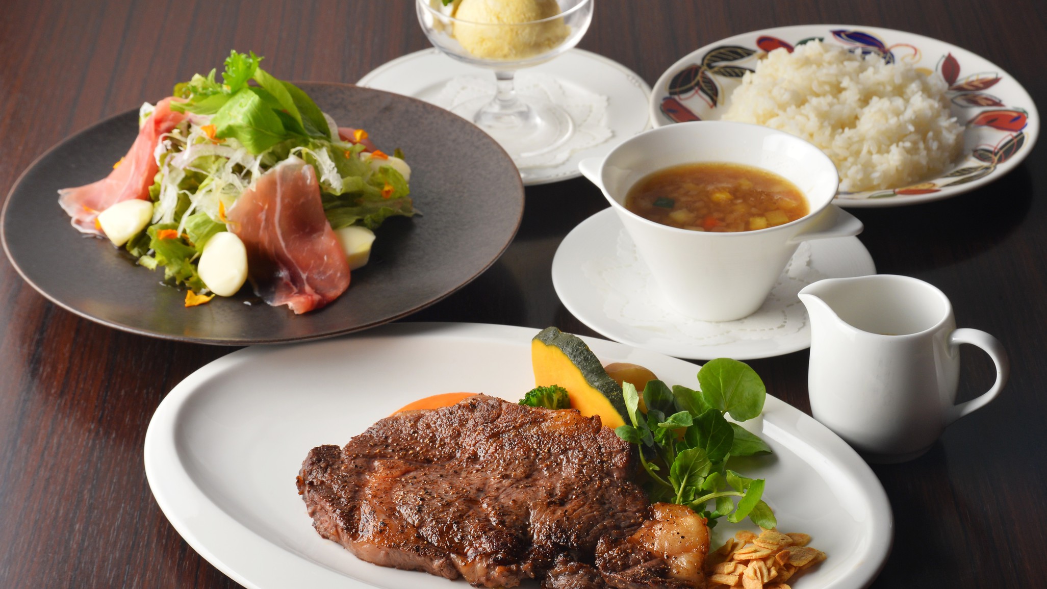 【カジュアルディナー】＜2食付＞シェフ厳選「十勝ラビスタ牛」のステーキセットをお手軽に♪