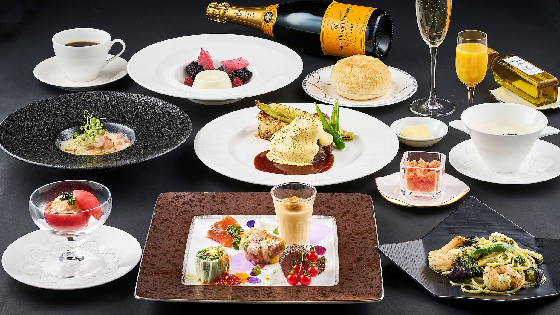 【早期割90/2食付】お部屋は8階以上確約☆プレミアムディナー（洋食 or 中華）