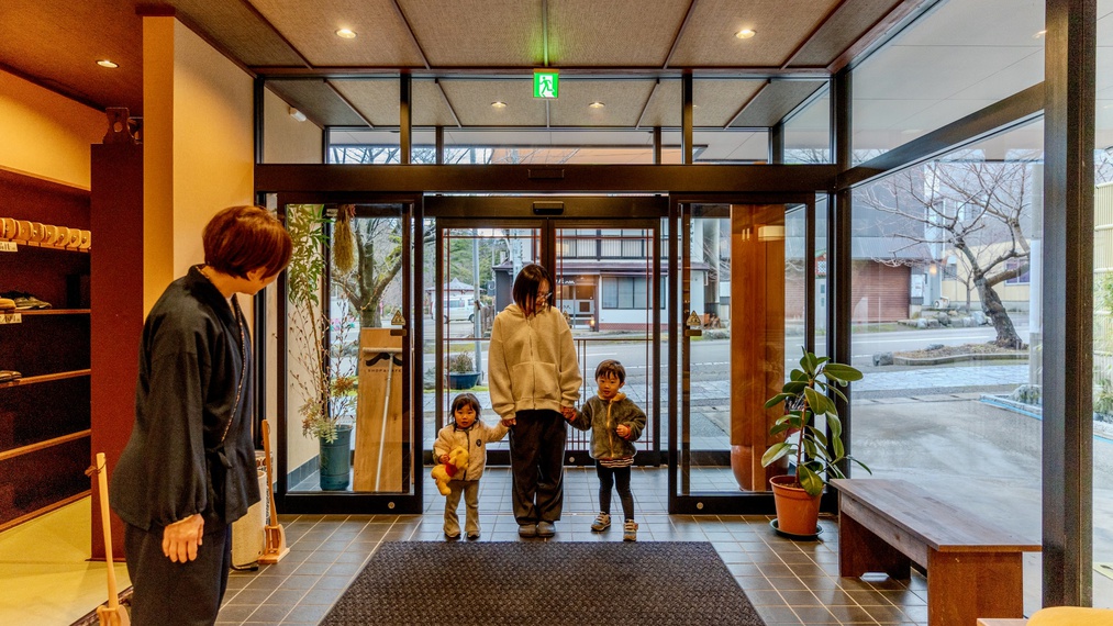 【櫻家基本プラン】名物ビーフシチュー×源泉100％の湯。駅から徒歩1分の好立地で過ごす寛ぎの旅