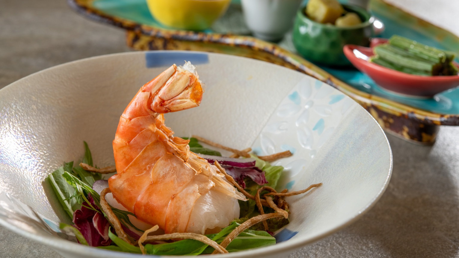 【土地の恵み会席・春】季節の地産食材満載！八幡平牛と八幡平ポークの陶板焼きやきりたんぽ鍋を堪能