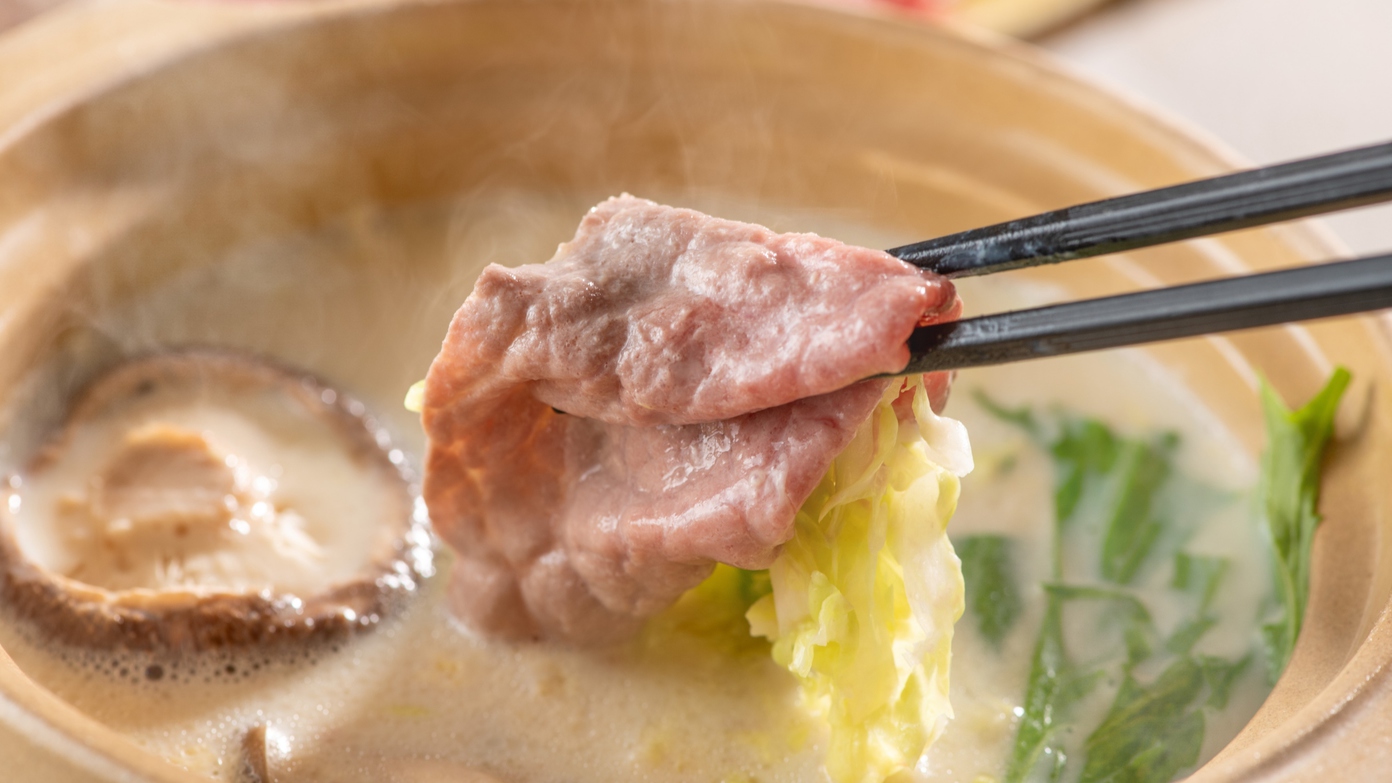 【土地の恵み会席・春】季節の地産食材満載！姫神和牛豆乳しゃぶときりたんぽ鍋、春の釜飯を堪能