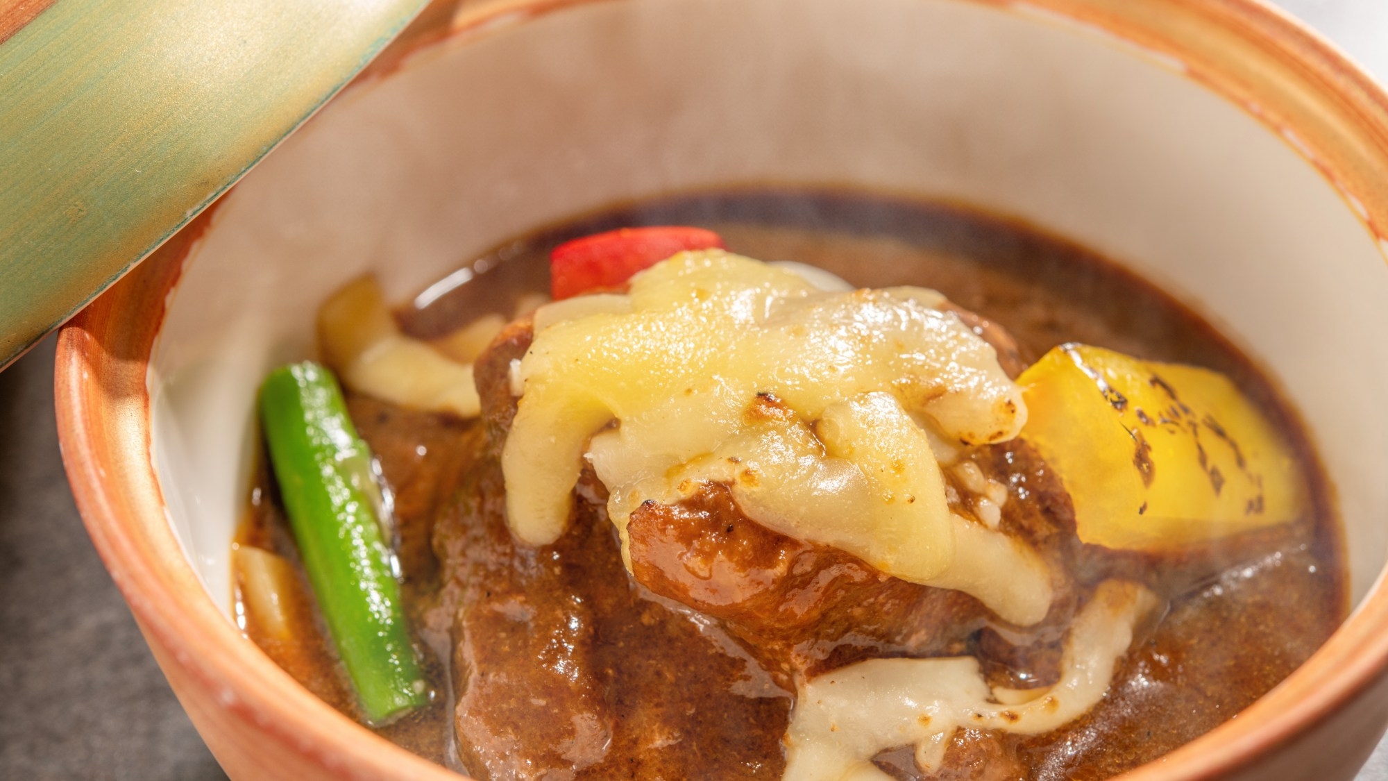 【秋田得旅】【土地の恵み会席・冬】季節の地産食材満載！姫神和牛のすき焼きと比内地鶏の釜飯を堪能