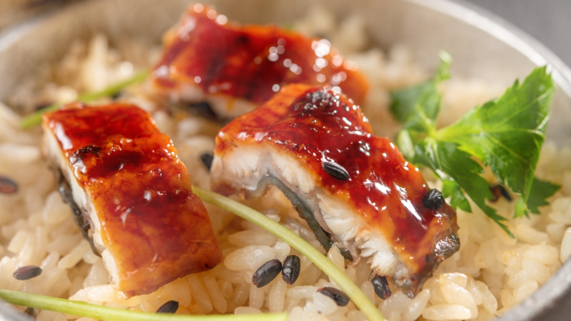 【土地の恵み会席/夏】鰻の釜飯（6月～8月）