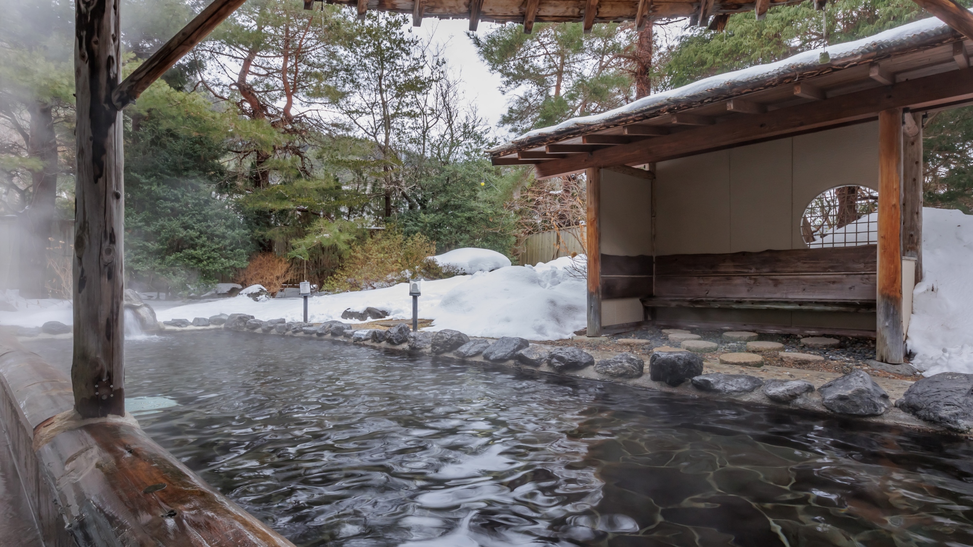 冬の露天風呂（女湯）