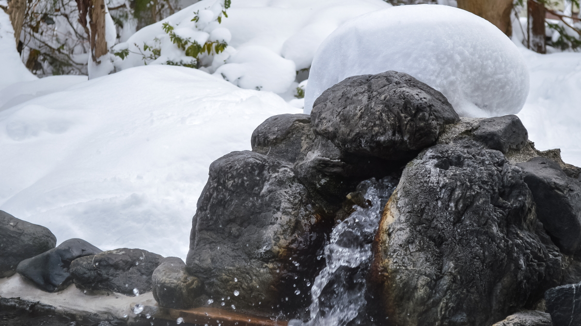 雪の露天風呂（男湯）