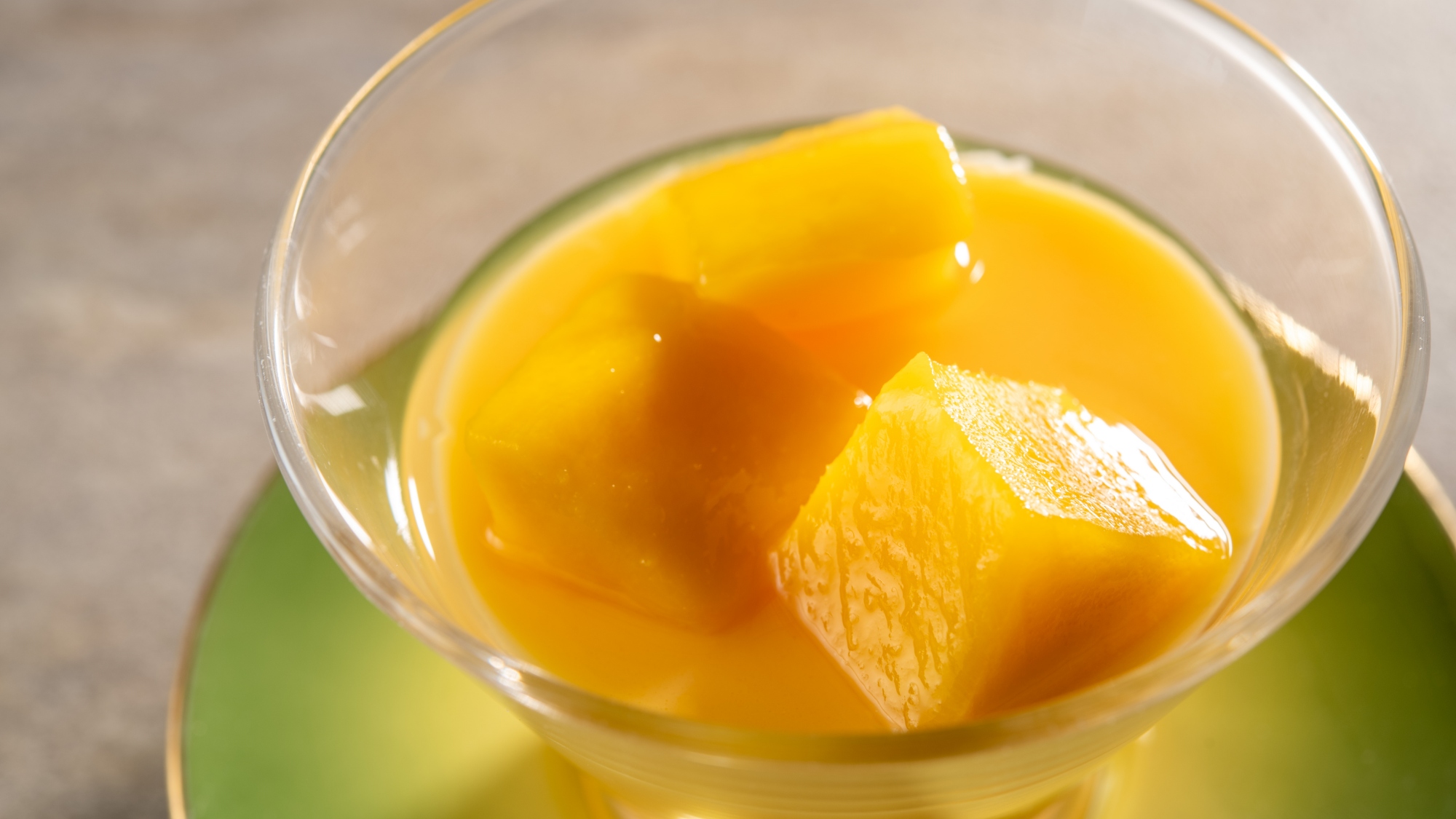 【季節の会席/春】マンゴープリン（3月～5月）