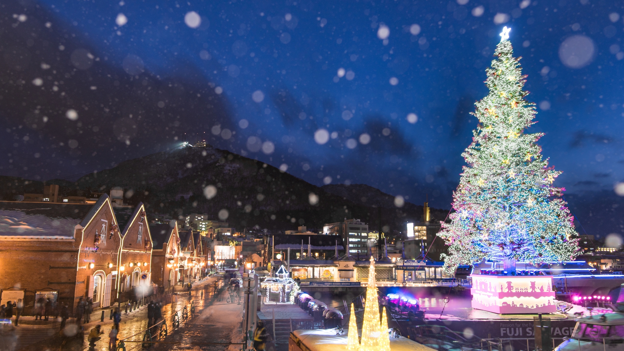 【当館から車で約5分】金森赤レンガ倉庫