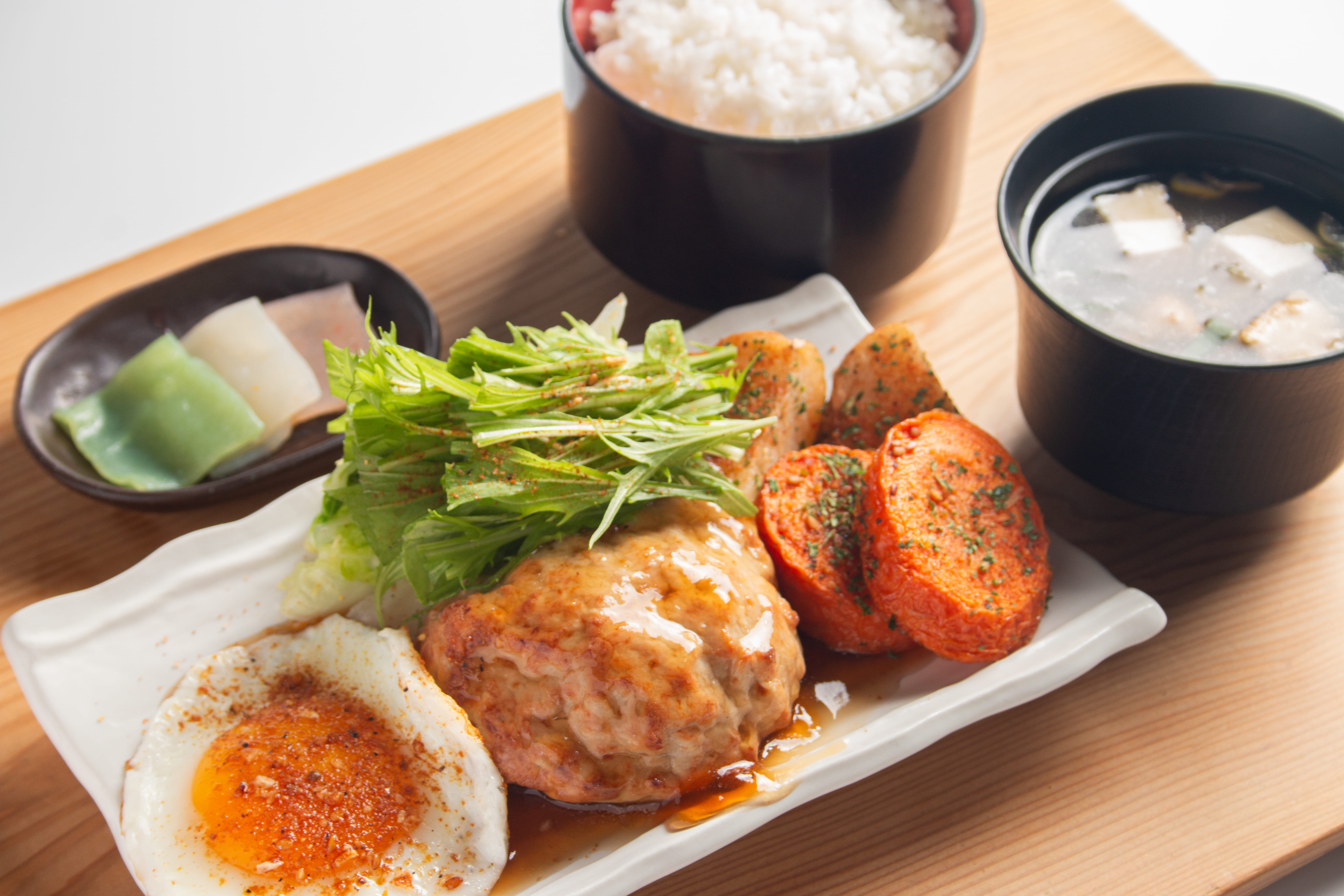 里芋ハンバーグ定食
