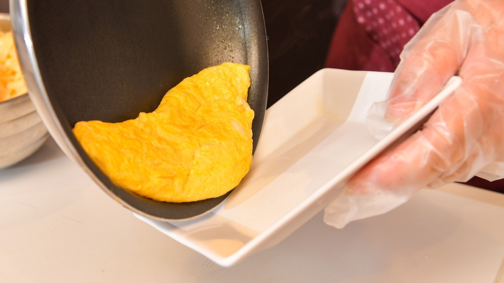 【朝食】大人気のふわふわオムレツは目の前でお作りします