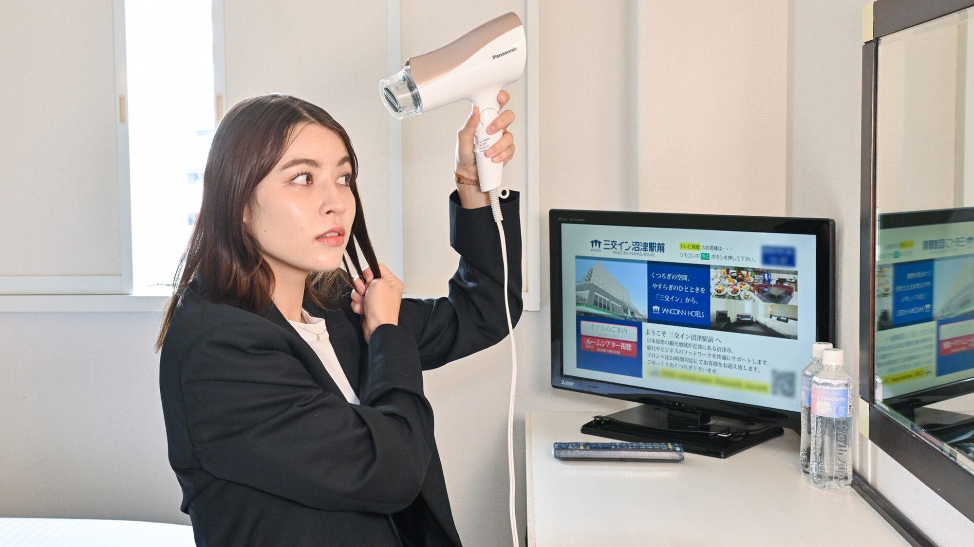 【シングルルーム】朝の準備もゆったりできます。