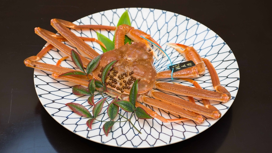 *お夕食一例/冬の味覚王！石川県産タグ付き加能ガニをお二人で一杯ご堪能下さい。