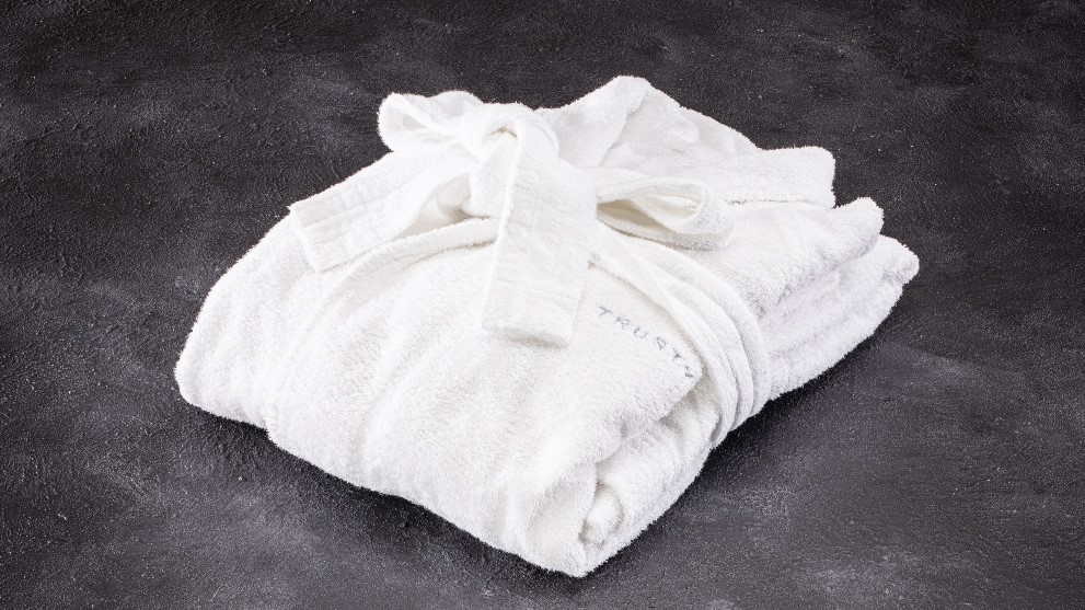 【客室】一部客室にバスローブを常備