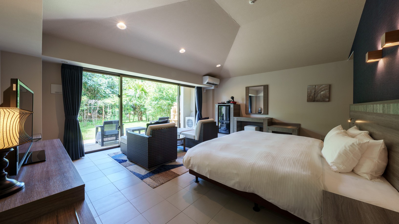 ガーデンビューデラックスダブル【ヴィラガーデン】