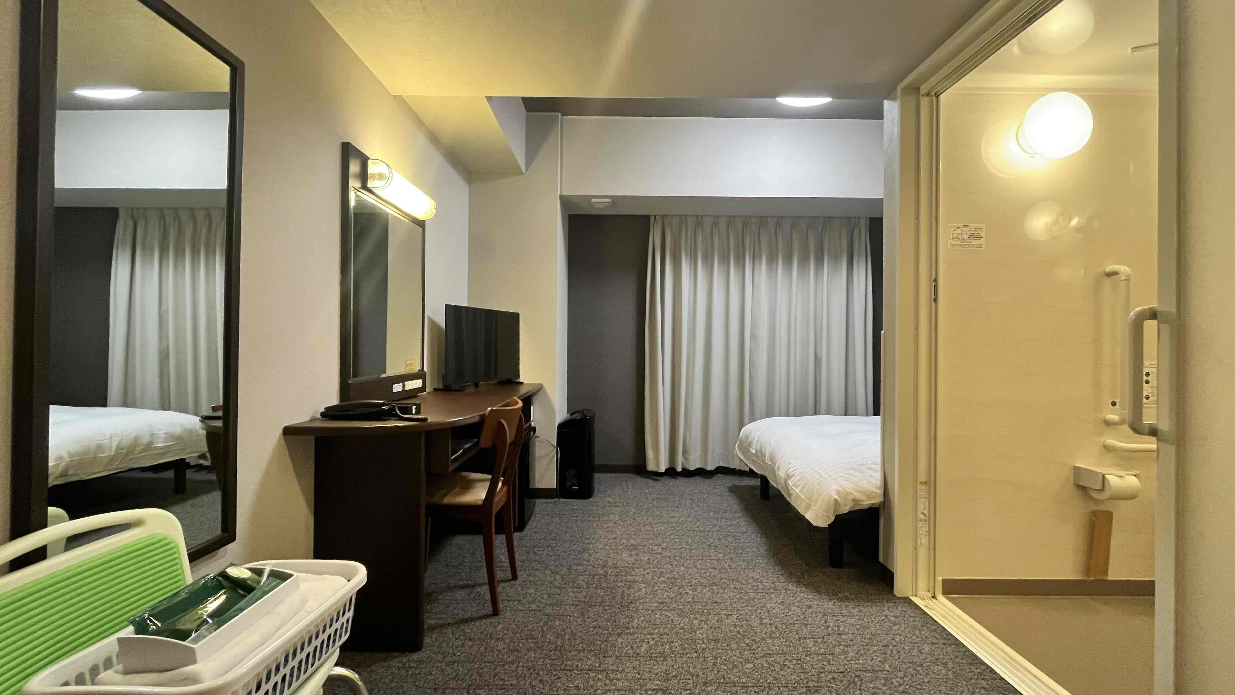 ◇車いすの方が過ごしやすいように低い位置に家具を配置◇