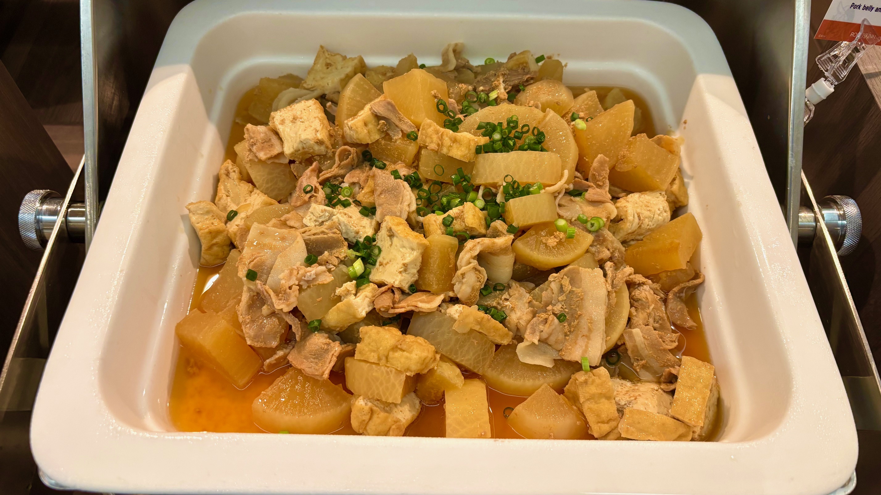 ◇とある日のおすすめメニュー◇味がしみしみの豚大根