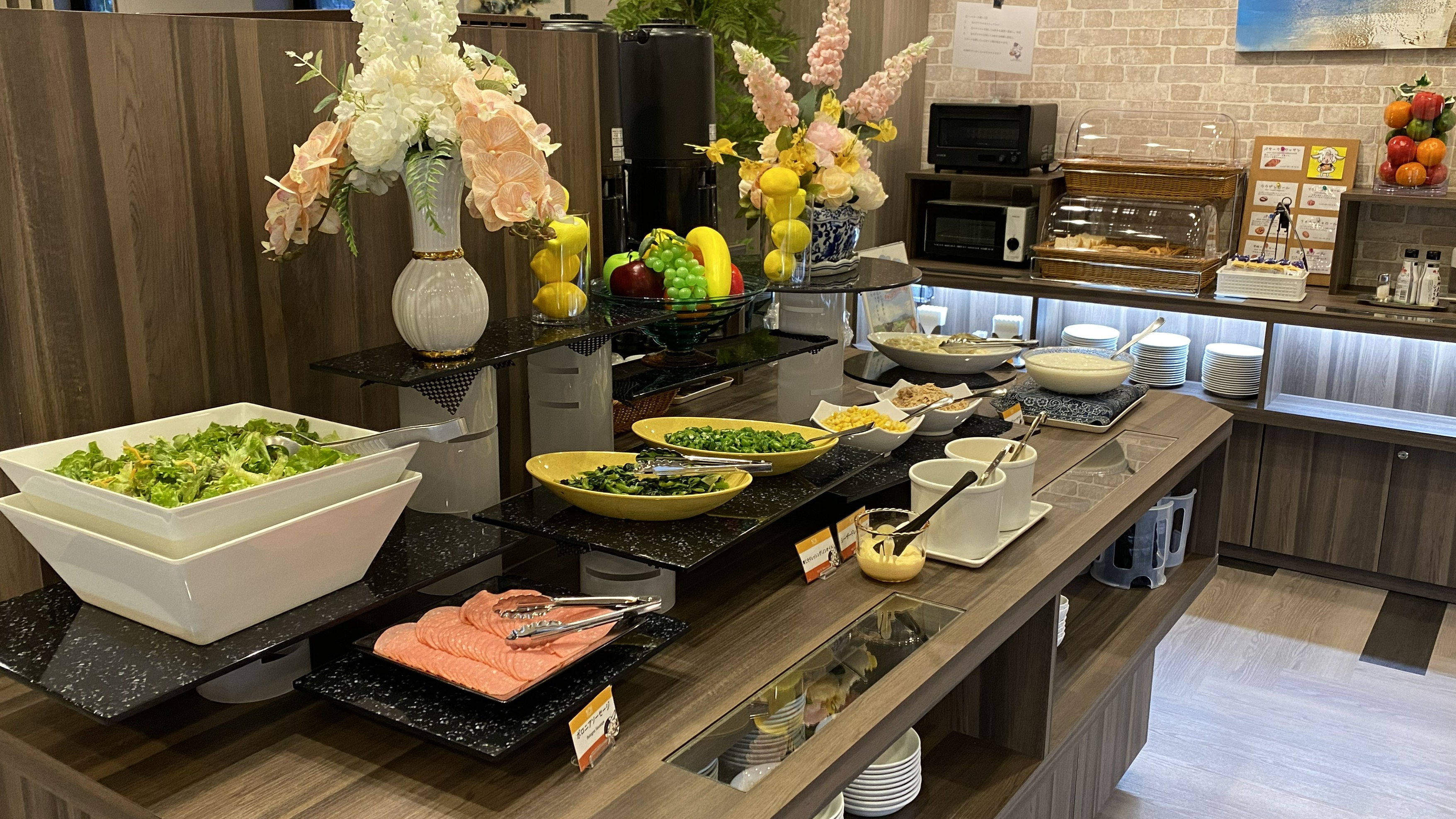 ◇サラダバー◇NAGOMI・花茶屋ともに同じメニューのご用意です